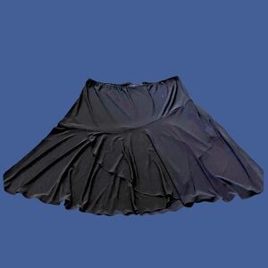 Daniel Laurent Women’s Black Skirt Size Large Ruffled Front Lightweight